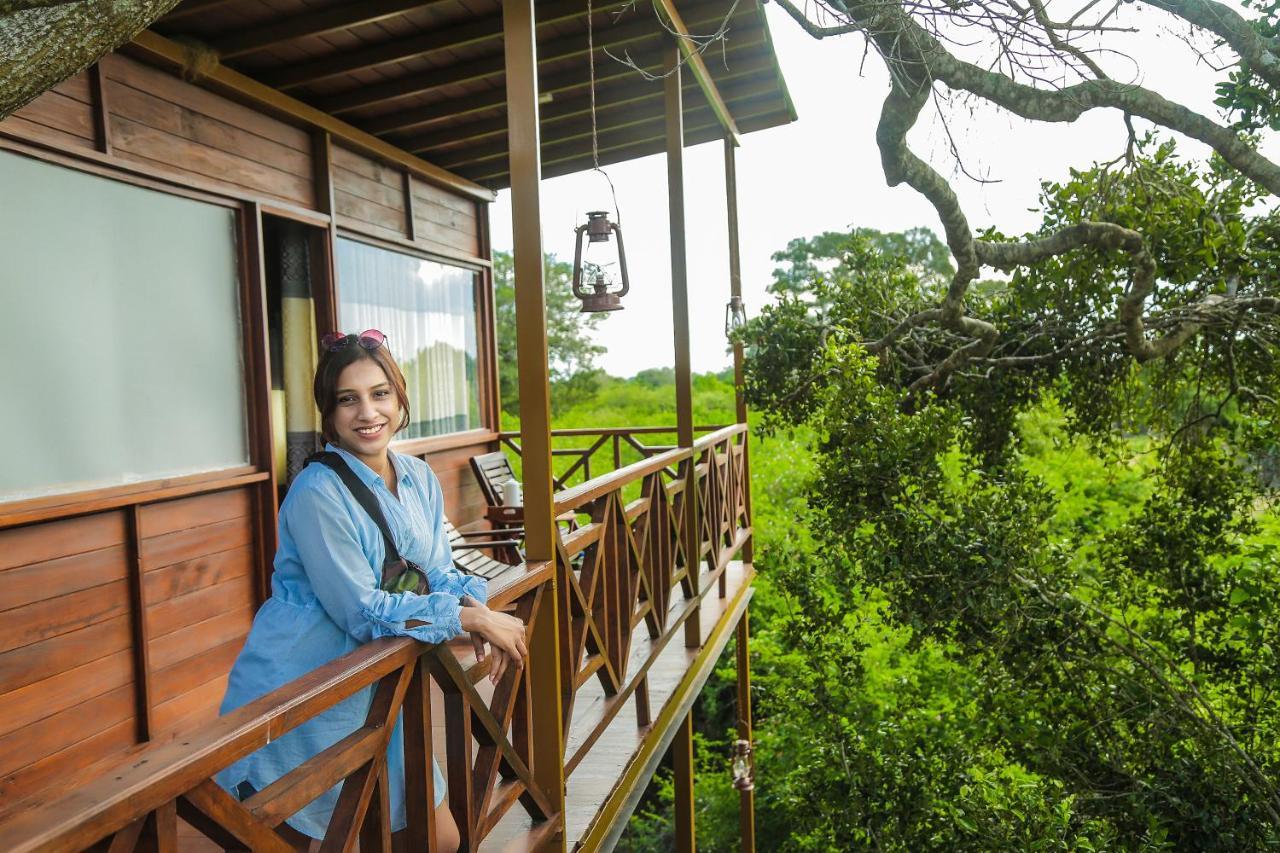 ホテル Leopard Nest - Glamping In ヤーラ エクステリア 写真