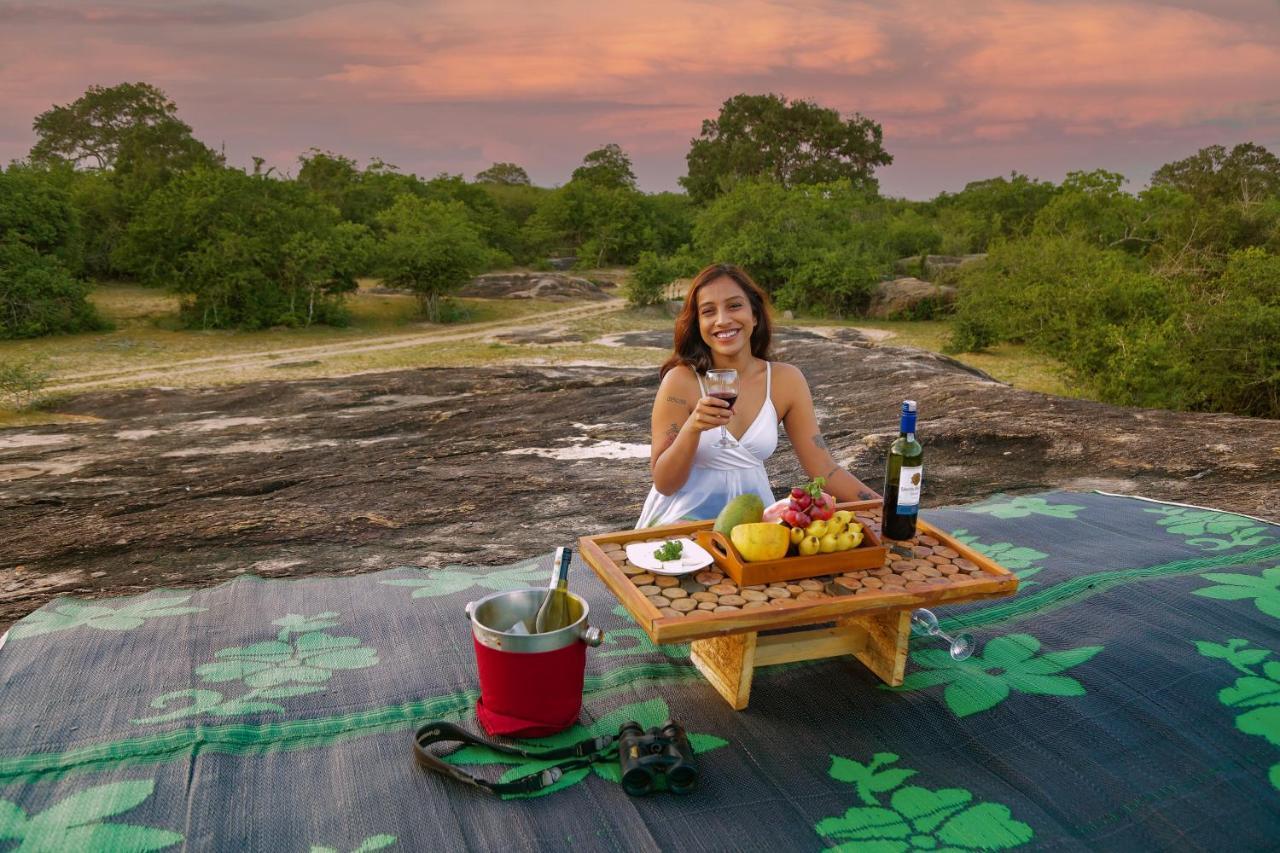 ホテル Leopard Nest - Glamping In ヤーラ エクステリア 写真