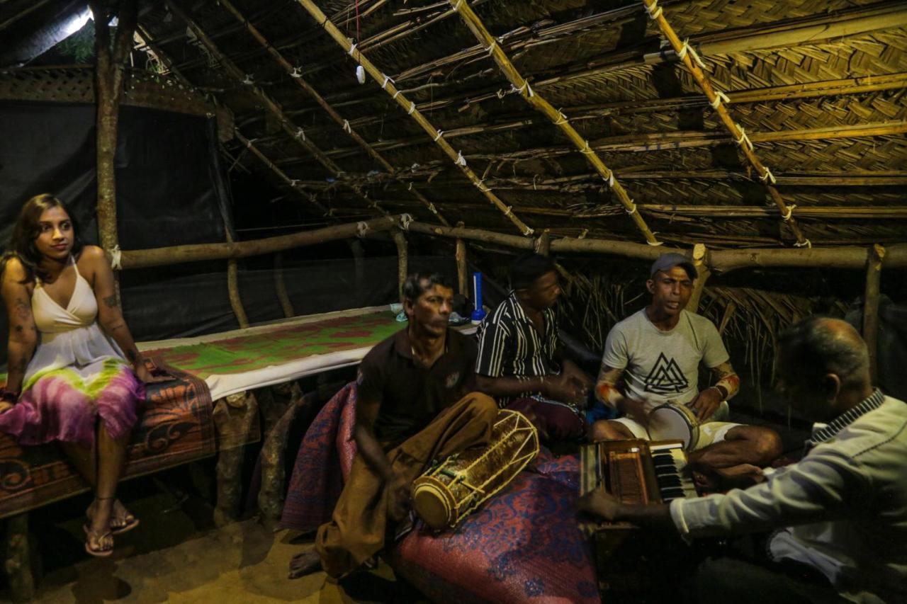 ホテル Leopard Nest - Glamping In ヤーラ エクステリア 写真