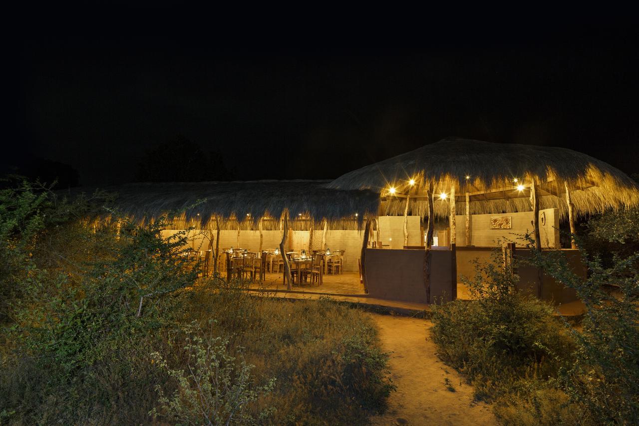 ホテル Leopard Nest - Glamping In ヤーラ エクステリア 写真